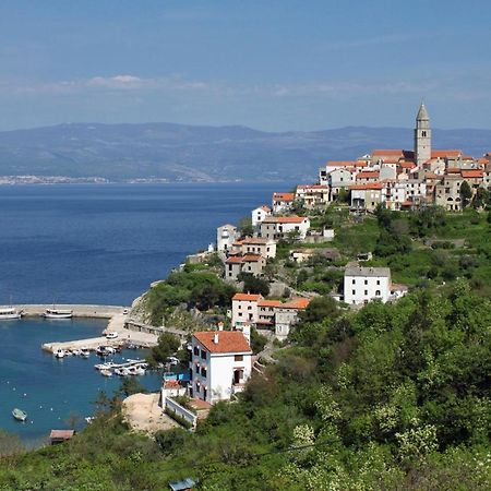 Apartments With A Parking Space Vrbnik, Krk - 429 외부 사진