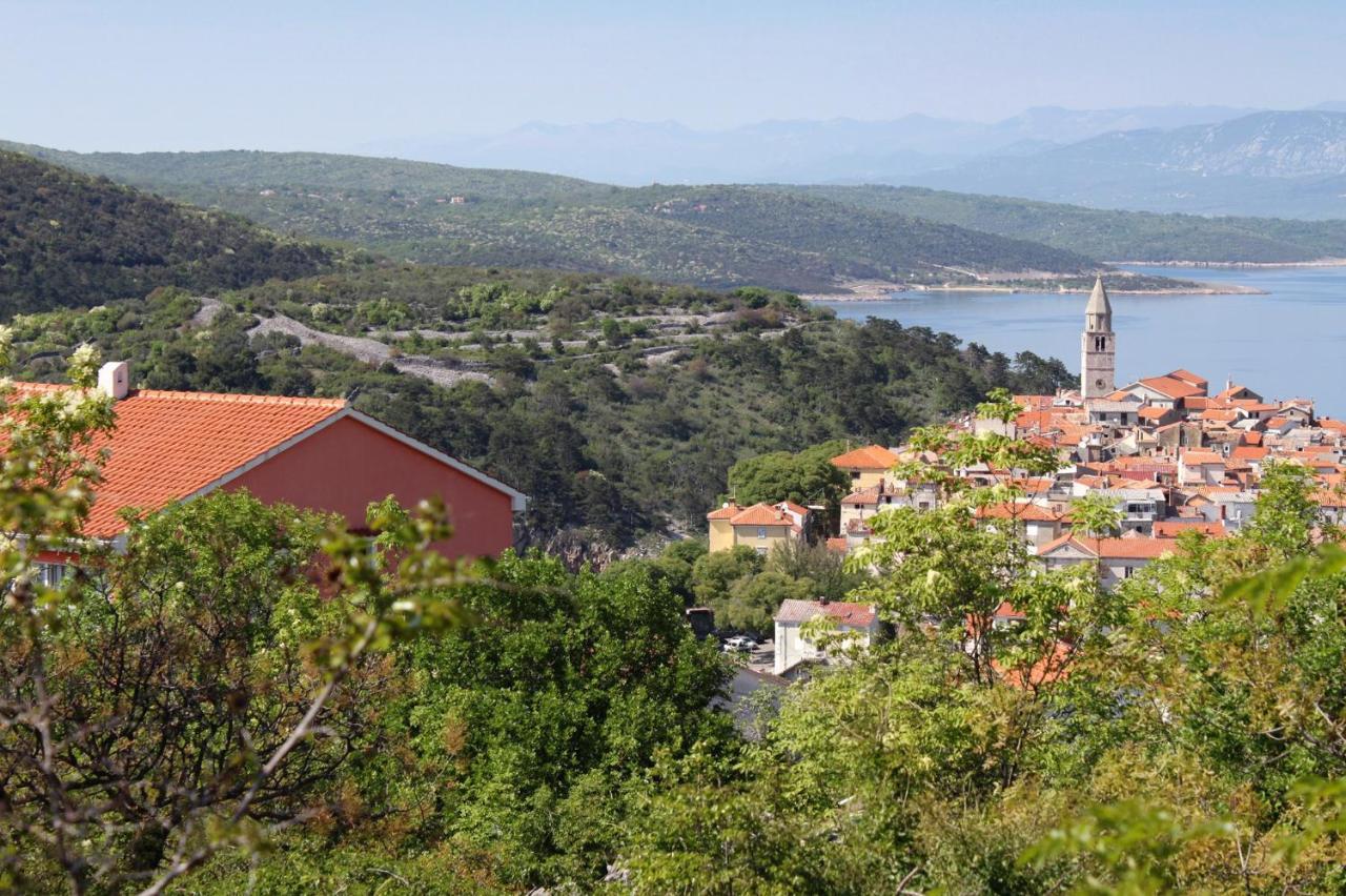 Apartments With A Parking Space Vrbnik, Krk - 429 외부 사진